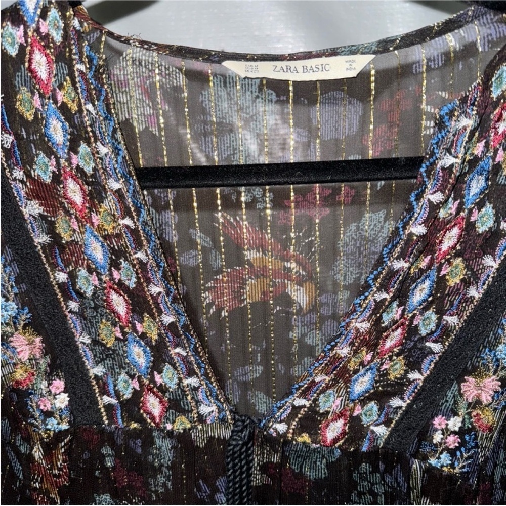 Zara Black and Blue floral embroidered Pleated Blouse - Picture 3 of 4